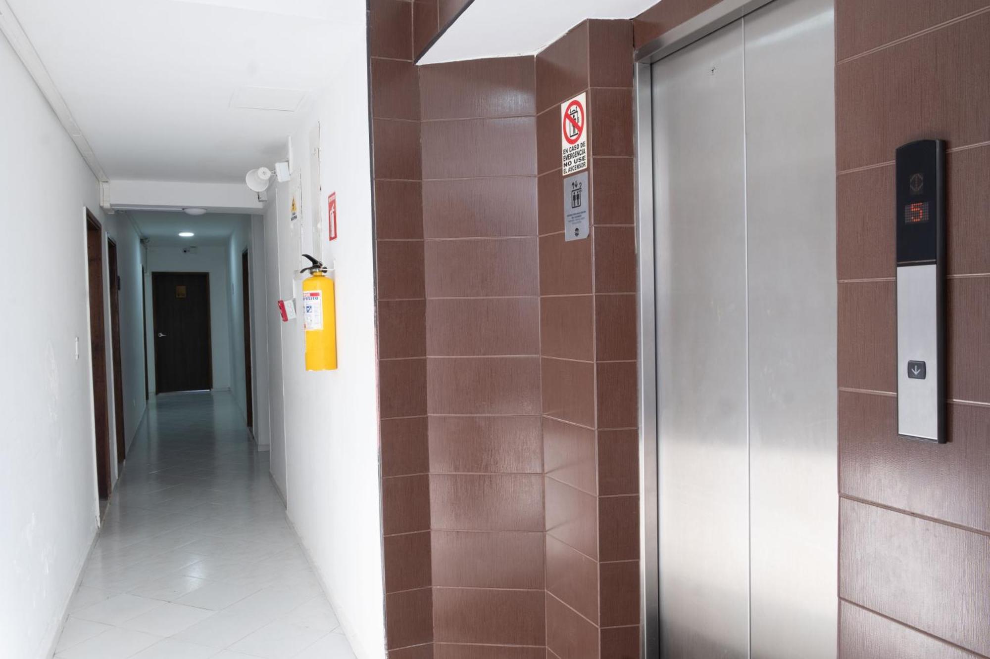 ホテル ポルトベロ コンベンション センター San Andrés エクステリア 写真